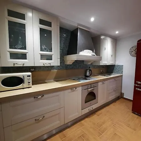 Nyaraló Casa Olena *